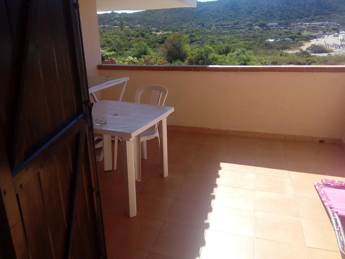 Lucky Apartment Golfo Aranci Exterior photo