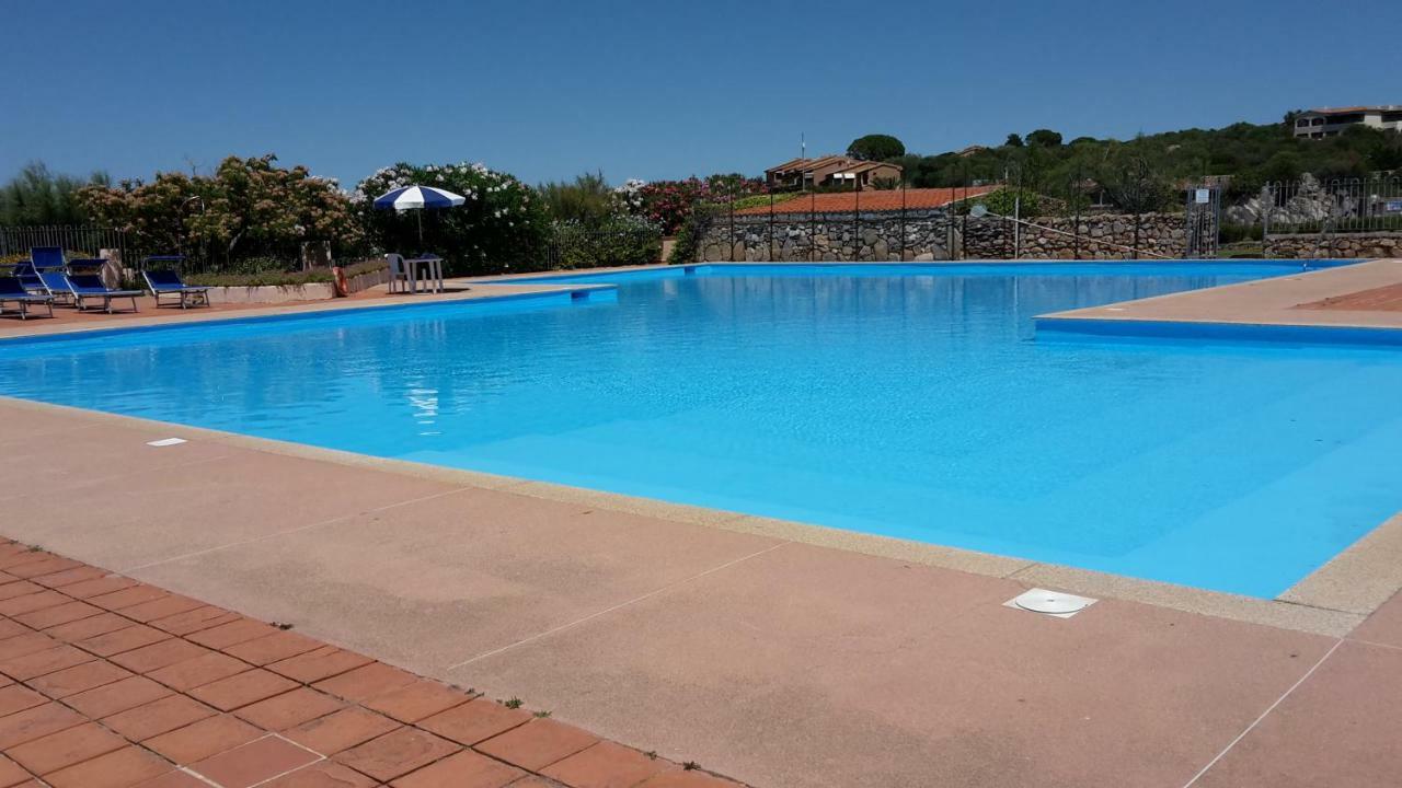Lucky Apartment Golfo Aranci Exterior photo